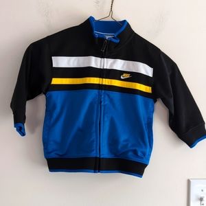 Sporty Nike Little Boys Jacket - Black, Blue & Yellow 💛